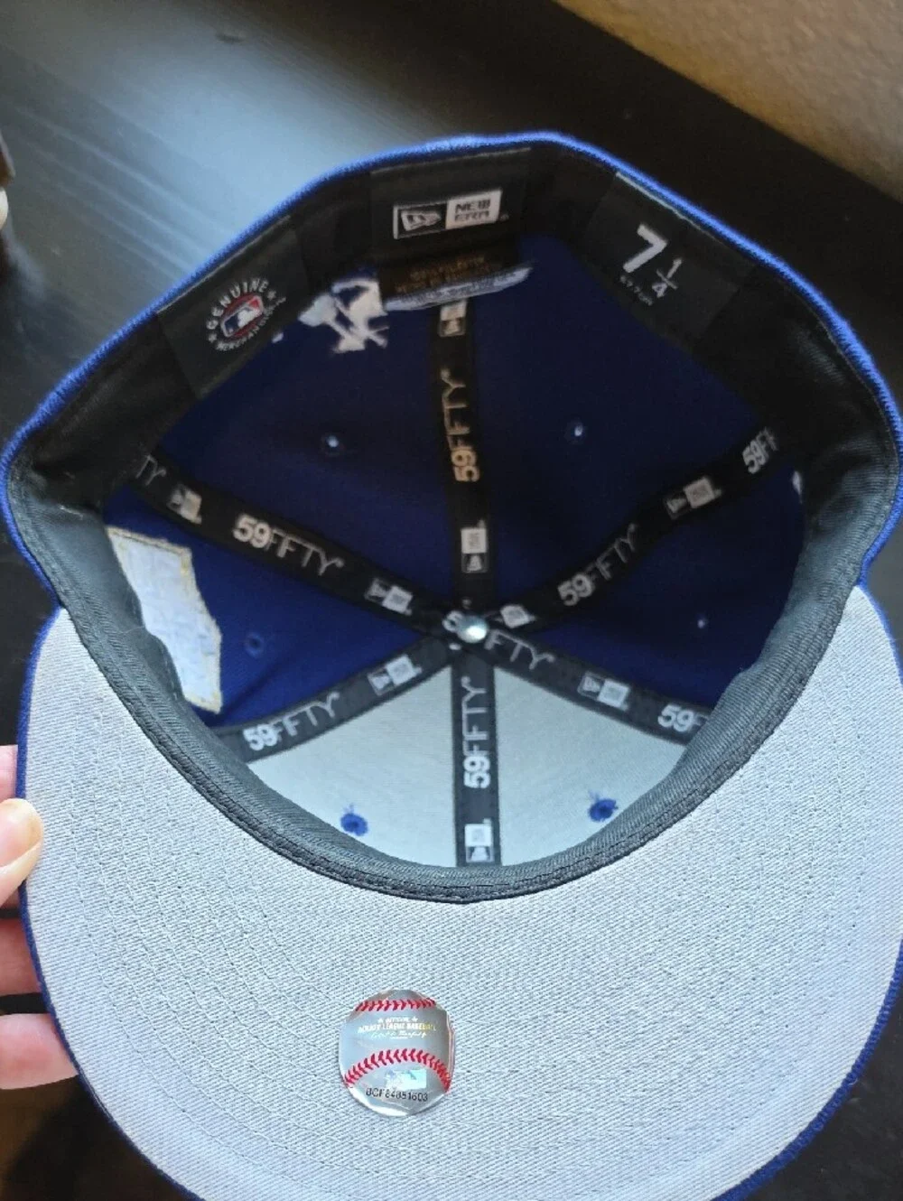 STUNNING NEW ERA 7 1/4 RARE DODGERS WORLD SERIES CHAMPIONS CAP